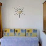 Shine, Wi-fi & Pool Holiday home *