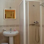 Shine, Wi-fi & Pool Alvor