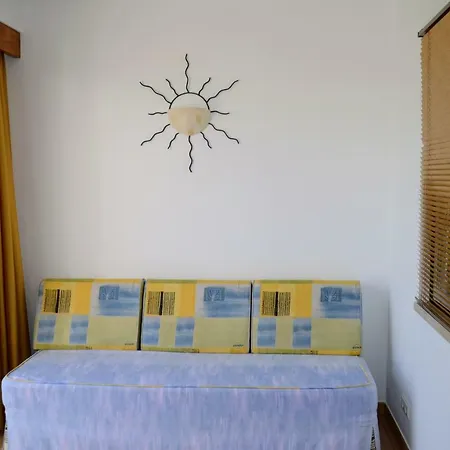 Shine, Wi-fi & Pool Holiday home *