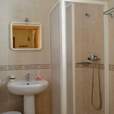 Shine, Wi-fi&pool Alvor